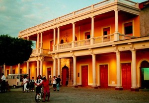 acerca-de_casa-vorderansicht (1)